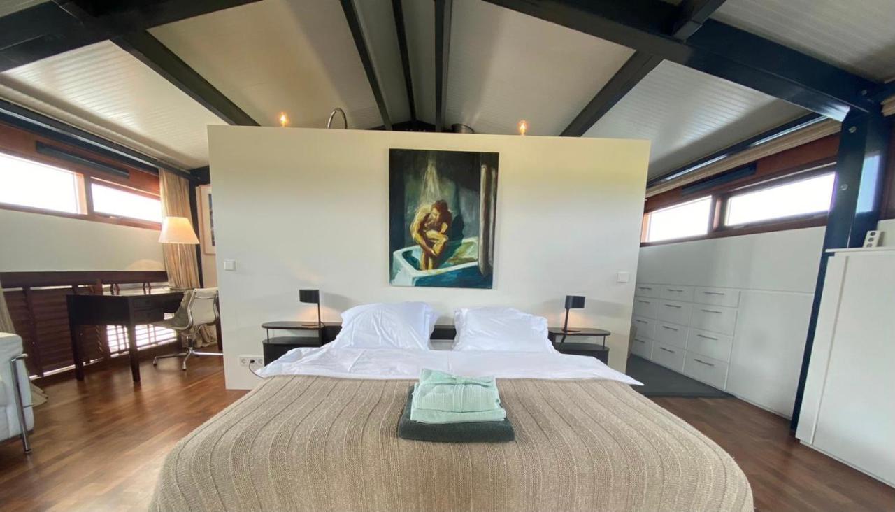 Hestar Husid, Het Luxe Paardenhuis Weesp Exterior foto